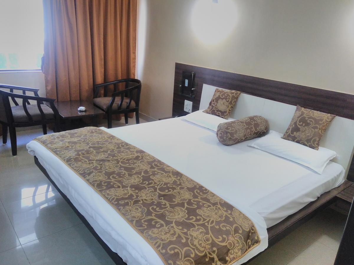 Hotel Savshanti Towers Βαντοντάρα Εξωτερικό φωτογραφία