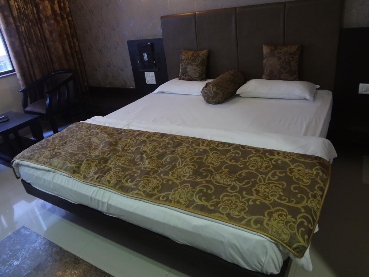 Hotel Savshanti Towers Βαντοντάρα Εξωτερικό φωτογραφία