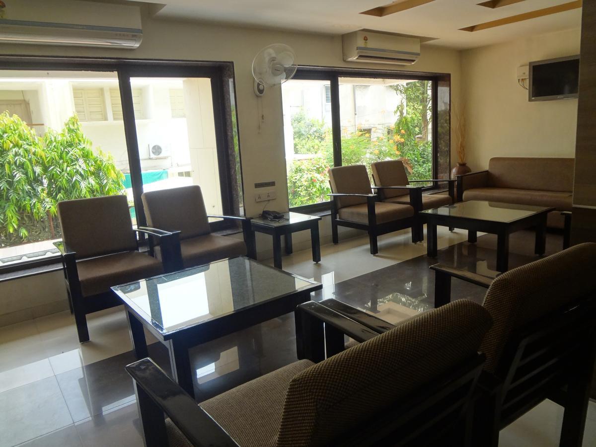 Hotel Savshanti Towers Βαντοντάρα Εξωτερικό φωτογραφία