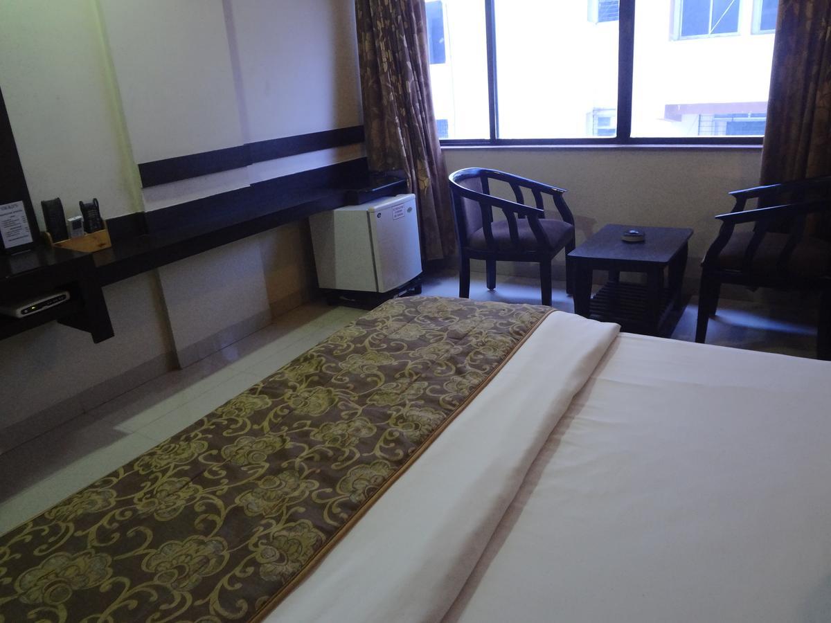 Hotel Savshanti Towers Βαντοντάρα Εξωτερικό φωτογραφία