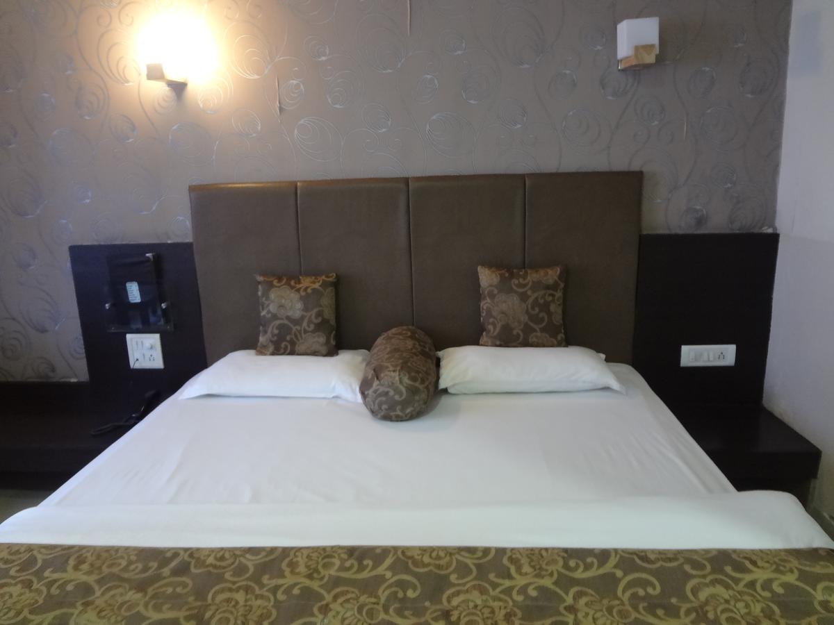Hotel Savshanti Towers Βαντοντάρα Εξωτερικό φωτογραφία