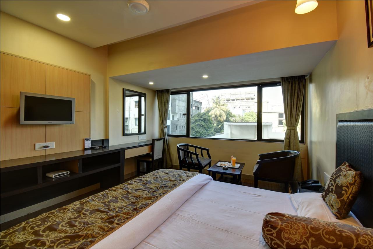 Hotel Savshanti Towers Βαντοντάρα Εξωτερικό φωτογραφία